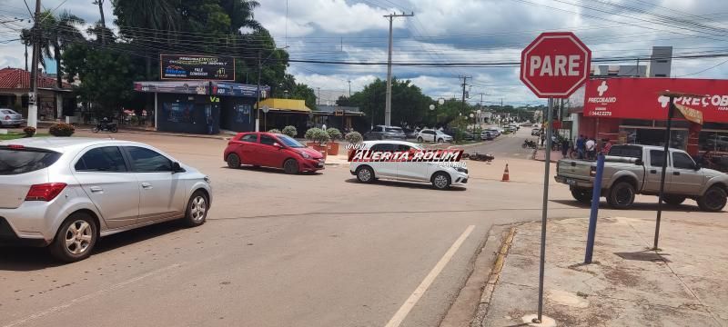 Outro acidente de trânsito foi registrado neste sábado, em Rolim de Moura Outro acidente de trânsito foi registrado neste sábado, em Rolim de Moura