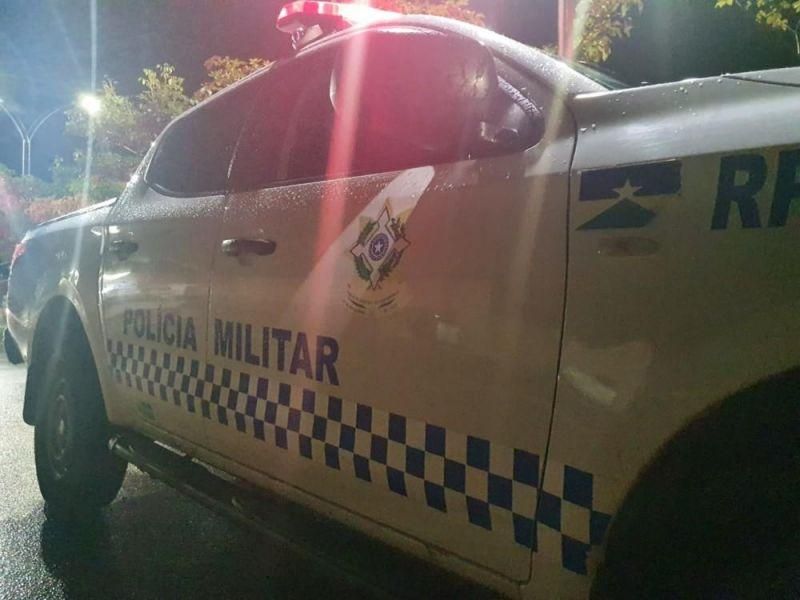 Mulher foi sequestrada e mantida em cárcere privado dentro de motel, em Cacoal Mulher foi sequestrada e mantida em cárcere privado dentro de motel, em Cacoal