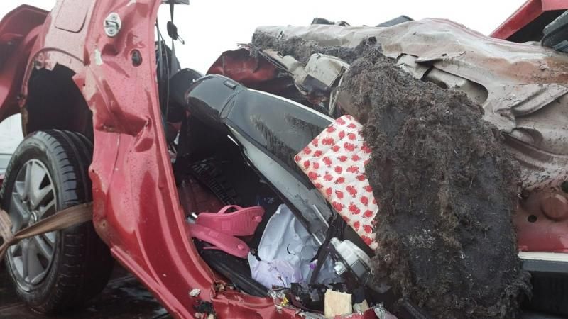 Policial Civil, que já trabalhou em Rolim de Moura, filha, marido e sogro morreram em grave acidente no Mato Grosso do Sul Policial Civil, que já trabalhou em Rolim de Moura, filha, marido e sogro morreram em grave acidente no Mato Grosso do Sul