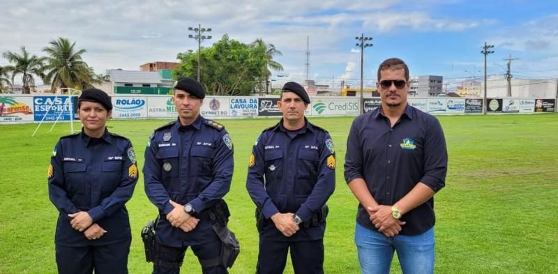Projeto de Futebol Grandes Campeões foi assinado entre o 10° Batalhão da PM em Rolim de Moura e a Autarquia Municipal de Esporte Projeto de Futebol Grandes Campeões foi assinado entre o 10° Batalhão da PM em Rolim de Moura e a Autarquia Municipal de Esporte