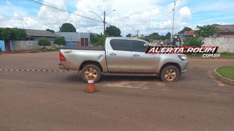 Acidente de trânsito envolvendo Biz e caminhonete deixou mulher ferida nesta tarde, em Rolim de Moura Acidente de trânsito envolvendo Biz e caminhonete deixou mulher ferida nesta tarde, em Rolim de Moura