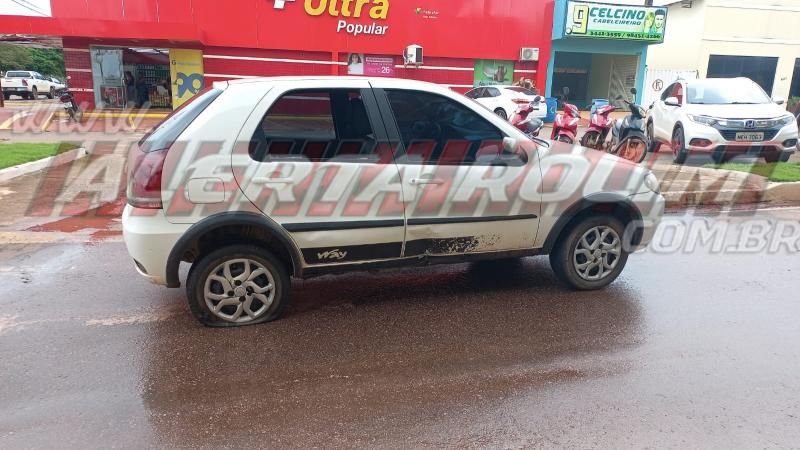Acidente de trânsito no Centro de Rolim de Moura deixou mulher ferida Acidente de trânsito no Centro de Rolim de Moura deixou mulher ferida