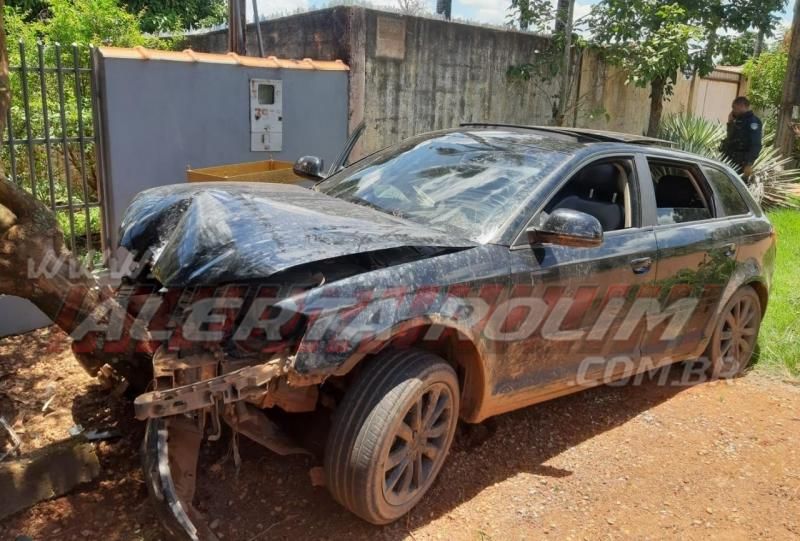 Após acidente de trânsito, foragido da justiça foi recapturado pela Polícia Militar em Rolim de Moura Após acidente de trânsito, foragido da justiça foi recapturado pela Polícia Militar em Rolim de Moura