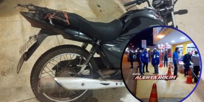 Moto roubada há quase 03 anos em Porto Velho foi recuperada durante Operação Lei Seca, realizada pela PM e DETRAN em Rolim de Moura Moto roubada há quase 03 anos em Porto Velho foi recuperada durante Operação Lei Seca, realizada pela PM e DETRAN em Rolim de Moura
