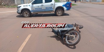 Acidente envolvendo carro e moto nesta tarde deixou uma pessoa ferida, em Rolim de Moura