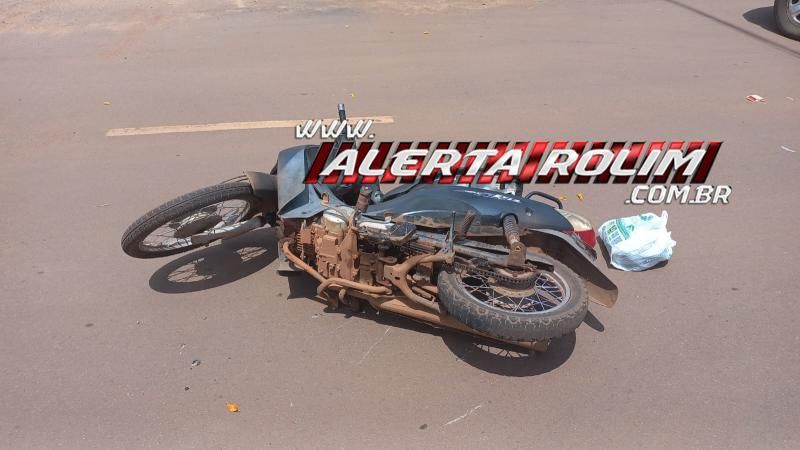 Acidente envolvendo carro e moto nesta tarde deixou uma pessoa ferida, em Rolim de Moura Acidente envolvendo carro e moto nesta tarde deixou uma pessoa ferida, em Rolim de Moura