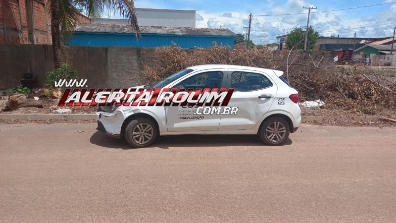 Acidente envolvendo carro e moto nesta tarde deixou uma pessoa ferida, em Rolim de Moura Acidente envolvendo carro e moto nesta tarde deixou uma pessoa ferida, em Rolim de Moura