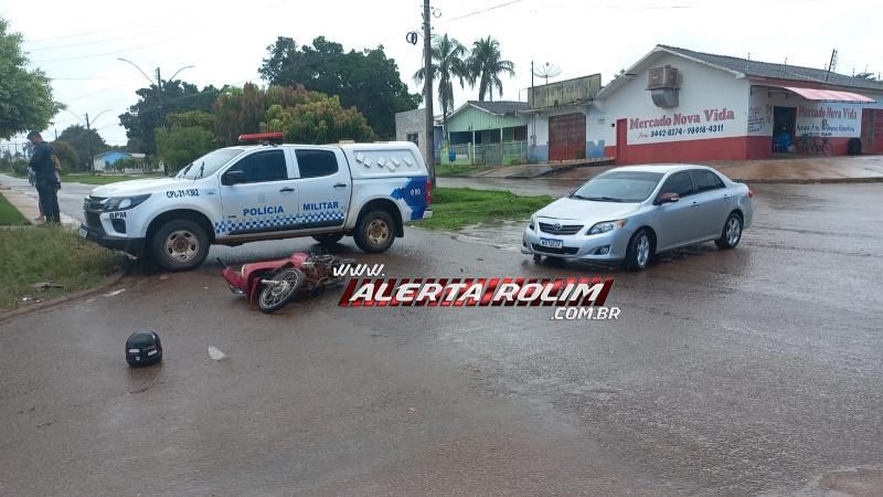 Acidente de trânsito no começo desta tarde deixou mulher ferida no São Cristóvão, em Rolim de Moura Acidente de trânsito no começo desta tarde deixou mulher ferida no São Cristóvão, em Rolim de Moura
