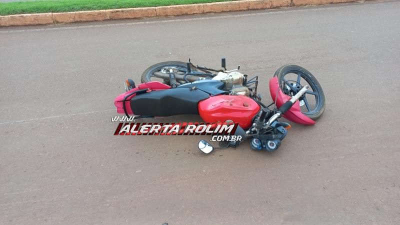 Acidente envolvendo moto e caminhonete foi registrado nesta manhã, em Rolim de Moura Acidente envolvendo moto e caminhonete foi registrado nesta manhã, em Rolim de Moura