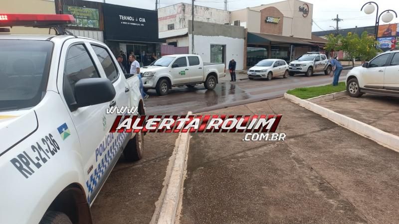 Colisão entre caminhonetes foi registrada nesta manhã, em Rolim de Moura Colisão entre caminhonetes foi registrada nesta manhã, em Rolim de Moura