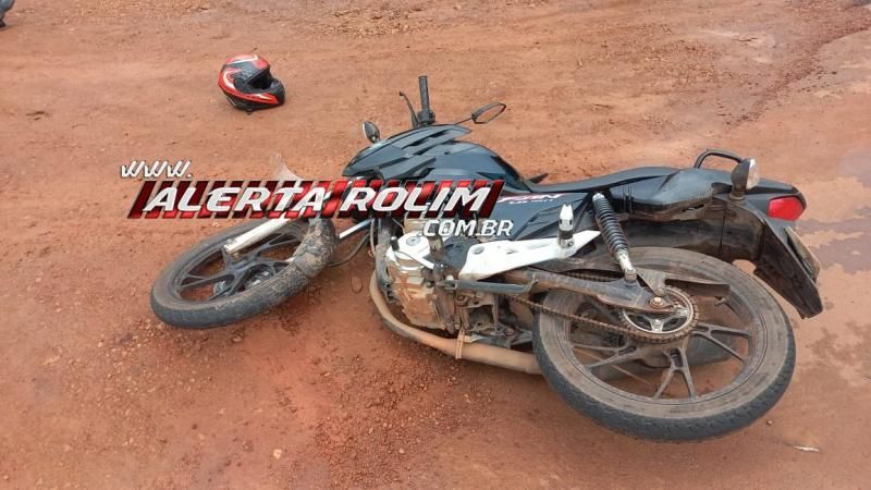 Colisão entre moto e caminhonete deixou um ferido nesta tarde, em Rolim de Moura Colisão entre moto e caminhonete deixou um ferido nesta tarde, em Rolim de Moura