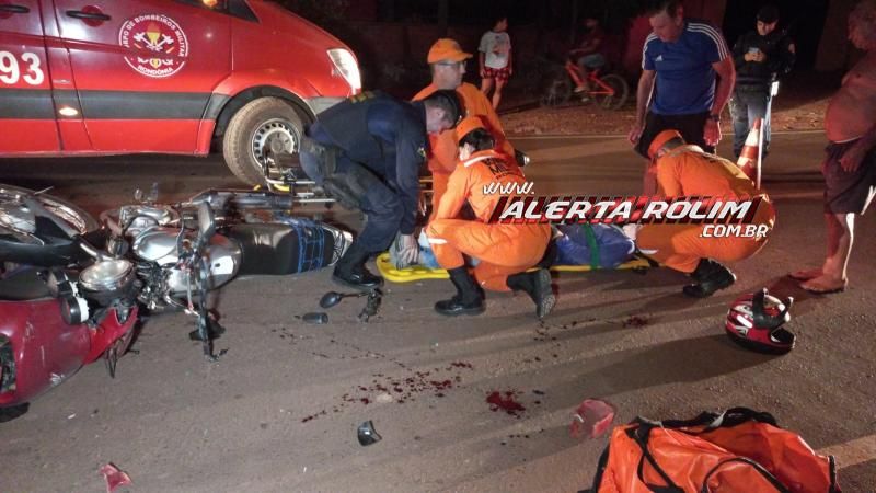 Delivery e condutor de Biz ficaram feridos após colisão frontal no bairro Beira Rio, em Rolim de Moura Delivery e condutor de Biz ficaram feridos após colisão frontal no bairro Beira Rio, em Rolim de Moura