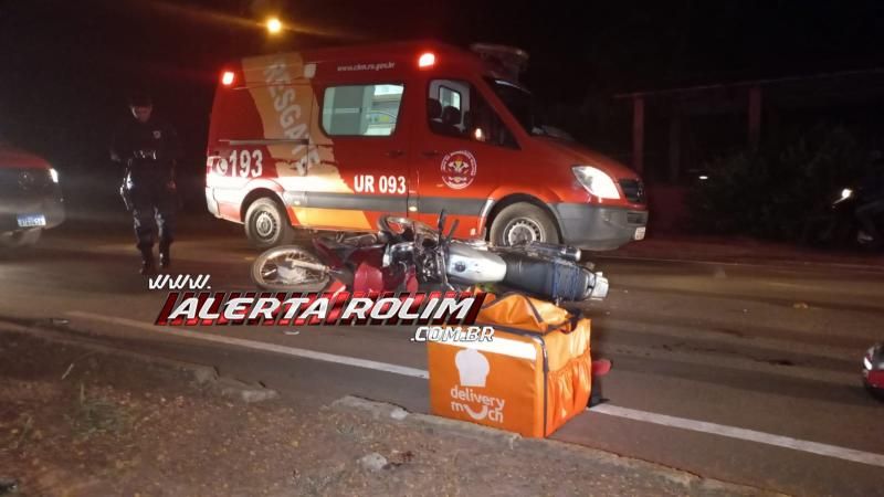 Delivery e condutor de Biz ficaram feridos após colisão frontal no bairro Beira Rio, em Rolim de Moura Delivery e condutor de Biz ficaram feridos após colisão frontal no bairro Beira Rio, em Rolim de Moura