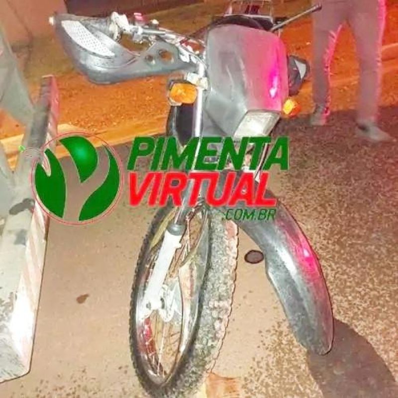 Motociclista morreu ao colidir na traseira de carreta estacionada, em Espigão do Oeste Motociclista morreu ao colidir na traseira de carreta estacionada, em Espigão do Oeste
