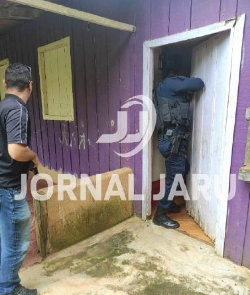 Operação da PM e PC prendeu autores e recuperou motos furtadas da Rondo Motos, em Jaru Operação da PM e PC prendeu autores e recuperou motos furtadas da Rondo Motos, em Jaru