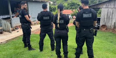 Com mandados cumpridos em Rolim de Moura; operação da Polícia Civil mirou organização criminosa especializada em invasão de terras públicas Com mandados cumpridos em Rolim de Moura; operação da Polícia Civil mirou organização criminosa especializada em invasão de terras públicas