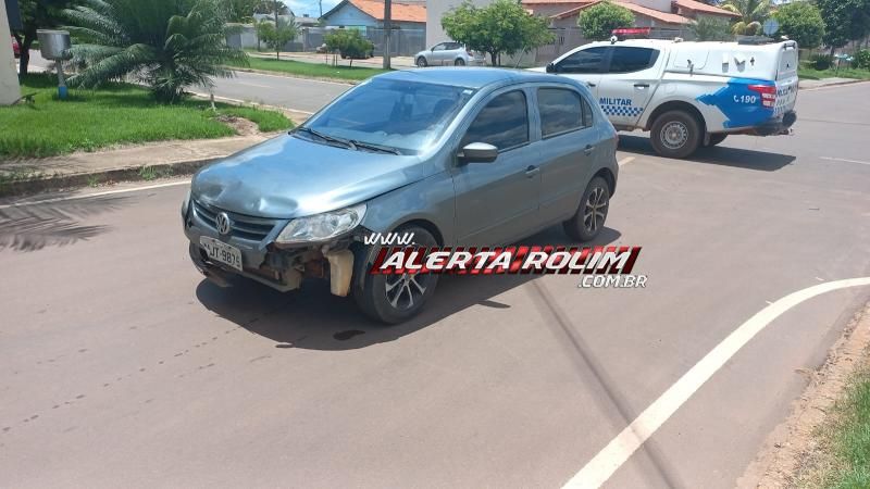 Passageira de moto ficou ferida após colisão com carro, em Rolim de Moura Passageira de moto ficou ferida após colisão com carro, em Rolim de Moura