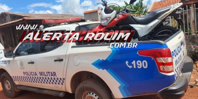 Polícia Militar acabou de recuperar moto que  foi furtada ontem no estacionamento da Caixa Econômica, em Rolim de Moura