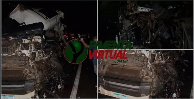 Acidente com cinco veículos na BR-364 mobiliza Bombeiros e PRF em Pimenta Bueno; Um dos motoristas ficou preso nas ferragens Acidente com cinco veículos na BR-364 mobiliza Bombeiros e PRF em Pimenta Bueno; Um dos motoristas ficou preso nas ferragens
