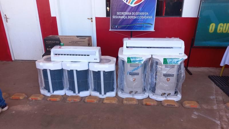 Bombeiros, PM e Politec de Rolim de Moura receberam viaturas e materiais Bombeiros, PM e Politec de Rolim de Moura receberam viaturas e materiais