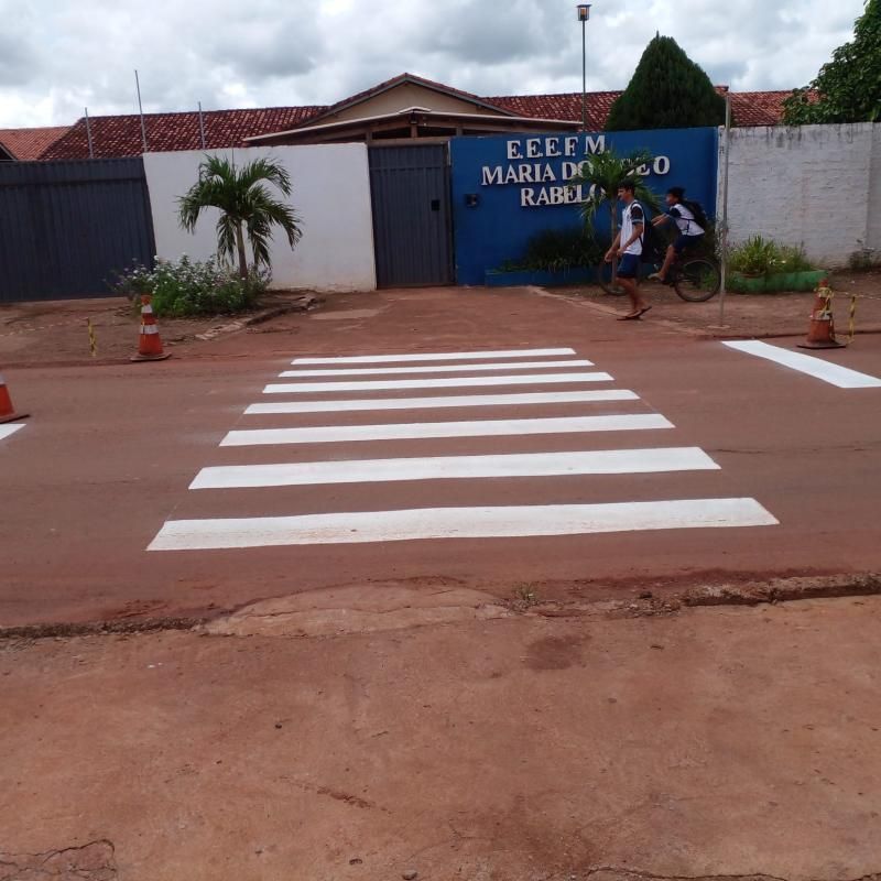 Comtran revitaliza a sinalização de Trânsito em Rolim de Moura Comtran revitaliza a sinalização de Trânsito em Rolim de Moura