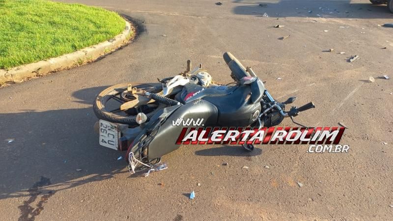 Grave acidente de trânsito foi registrado nessa manhã no Centro de Rolim de Moura Grave acidente de trânsito foi registrado nessa manhã no Centro de Rolim de Moura