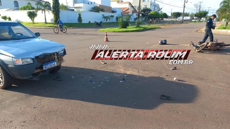 Grave acidente de trânsito foi registrado nessa manhã no Centro de Rolim de Moura Grave acidente de trânsito foi registrado nessa manhã no Centro de Rolim de Moura
