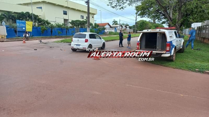 Motociclista foi socorrido após ser atingido por carro nesta manhã de sábado, em Rolim de Moura Motociclista foi socorrido após ser atingido por carro nesta manhã de sábado, em Rolim de Moura