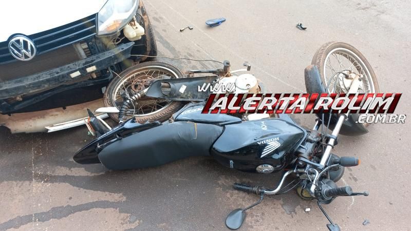 Motociclista foi socorrido após ser atingido por carro nesta manhã de sábado, em Rolim de Moura Motociclista foi socorrido após ser atingido por carro nesta manhã de sábado, em Rolim de Moura