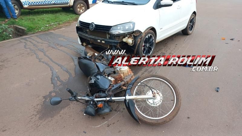 Motociclista foi socorrido após ser atingido por carro nesta manhã de sábado, em Rolim de Moura Motociclista foi socorrido após ser atingido por carro nesta manhã de sábado, em Rolim de Moura