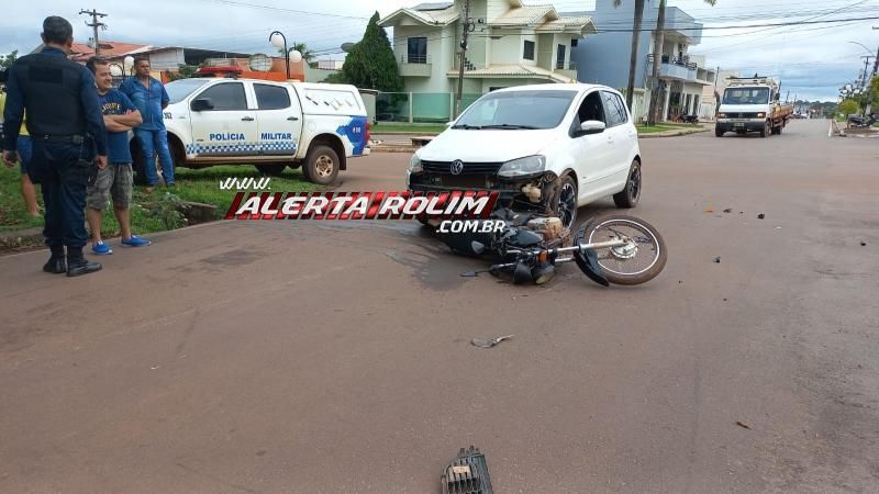 Motociclista foi socorrido após ser atingido por carro nesta manhã de sábado, em Rolim de Moura Motociclista foi socorrido após ser atingido por carro nesta manhã de sábado, em Rolim de Moura