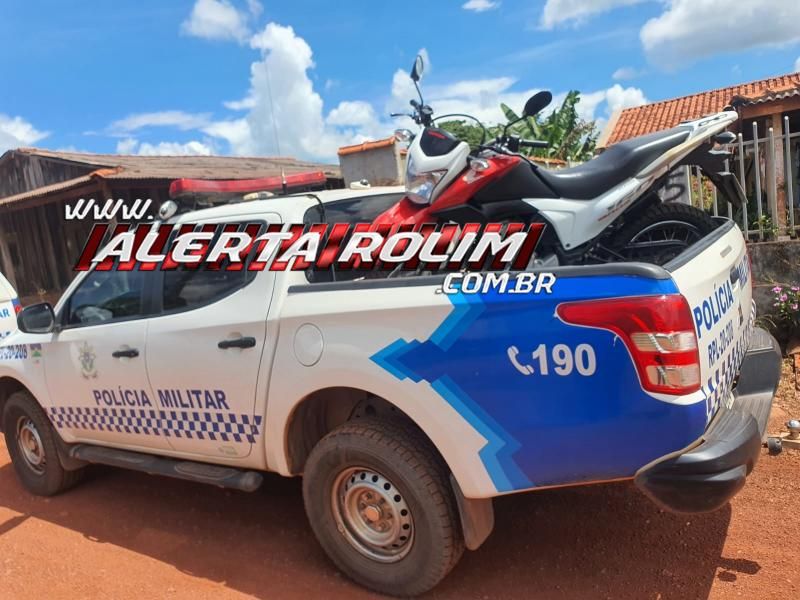 Polícia Militar acabou de recuperar moto que foi furtada ontem no estacionamento da Caixa Econômica, em Rolim de Moura Polícia Militar acabou de recuperar moto que foi furtada ontem no estacionamento da Caixa Econômica, em Rolim de Moura