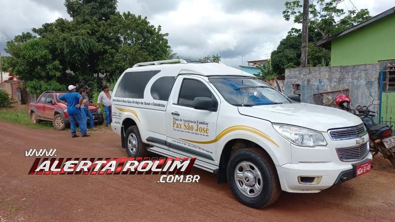 URGENTE – Após denúncia de mau cheiro, forças de segurança encontram corpo de idoso em residência no bairro São Cristóvão, em Rolim de Moura URGENTE – Após denúncia de mau cheiro, forças de segurança encontram corpo de idoso em residência no bairro São Cristóvão, em Rolim de Moura