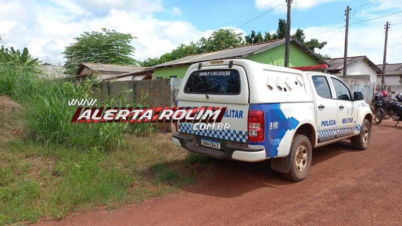 URGENTE – Após denúncia de mau cheiro, forças de segurança encontram corpo de idoso em residência no bairro São Cristóvão, em Rolim de Moura URGENTE – Após denúncia de mau cheiro, forças de segurança encontram corpo de idoso em residência no bairro São Cristóvão, em Rolim de Moura