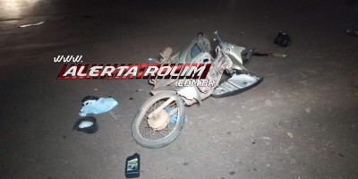 Colisão entre moto e caminhonete deixou um ferido nessa noite de sábado, em Rolim de Moura