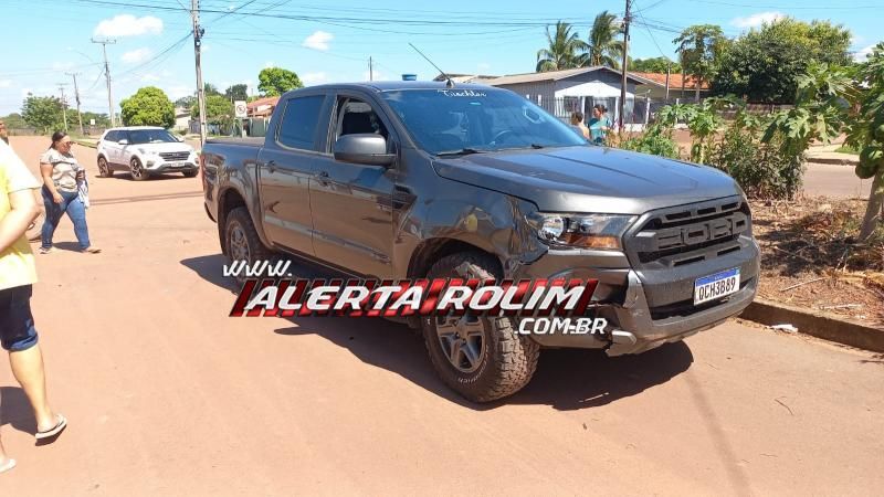 Acidente de trânsito deixou condutora de moto ferida nessa sexta-feira, em Rolim de Moura Acidente de trânsito deixou condutora de moto ferida nessa sexta-feira, em Rolim de Moura