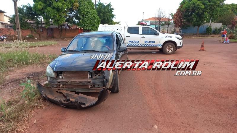 Acidente de trânsito deixou uma pessoa ferida nessa tarde, em Rolim de Moura Acidente de trânsito deixou uma pessoa ferida nessa tarde, em Rolim de Moura