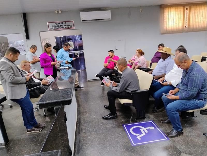 Associação Mulheres de Lenço busca apoio para Campanha Solidariedade Premiada junto aos vereadores de Rolim de Moura Associação Mulheres de Lenço busca apoio para Campanha Solidariedade Premiada junto aos vereadores de Rolim de Moura