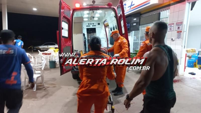 ATUALIZADA – Identificado homem que sofreu disparos, durante discussão em conveniência de posto, em Rolim de Moura - Veja o vídeo ATUALIZADA – Identificado homem que sofreu disparos, durante discussão em conveniência de posto, em Rolim de Moura - Veja o vídeo