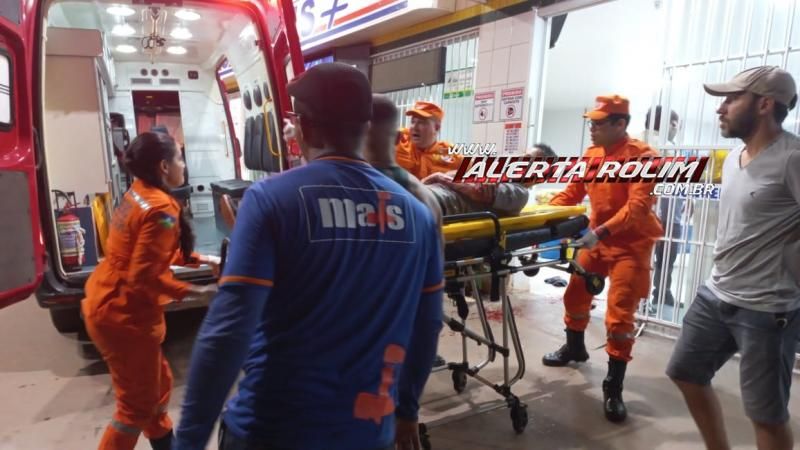 ATUALIZAÇÃO - Homem atingido por disparos de arma de fogo em Rolim de Moura foi transferido para Cacoal e seu quadro de saúde é grave ATUALIZAÇÃO - Homem atingido por disparos de arma de fogo em Rolim de Moura foi transferido para Cacoal e seu quadro de saúde é grave