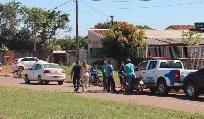 Homem foi assassinado a tiros, em São Miguel do Guaporé Homem foi assassinado a tiros, em São Miguel do Guaporé