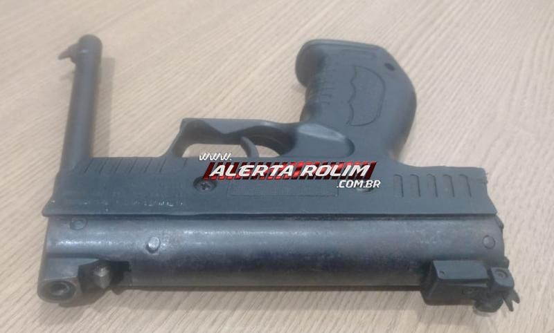 Indivíduo foi preso com arma de fogo, durante abordagem policial, em Rolim de Moura Indivíduo foi preso com arma de fogo, durante abordagem policial, em Rolim de Moura