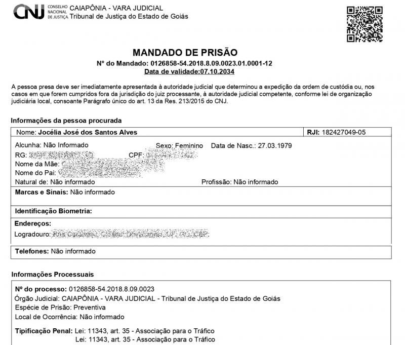 Mulher, acusada de associação para o tráfico de drogas em Goiás, foi presa pela Polícia Militar, em Rolim de Moura Mulher, acusada de associação para o tráfico de drogas em Goiás, foi presa pela Polícia Militar, em Rolim de Moura