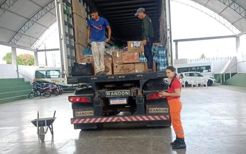 Prefeitura de Santa Luzia enviou 25 toneladas de alimentos, água e cobertores para o Rio Grande do Sul Prefeitura de Santa Luzia enviou 25 toneladas de alimentos, água e cobertores para o Rio Grande do Sul