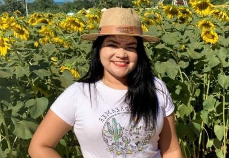 Acadêmicos da UNIR farão manifestação, cobrando transporte seguro, após morte de estudante na RO 479, em Rolim de Moura Acadêmicos da UNIR farão manifestação, cobrando transporte seguro, após morte de estudante na RO 479, em Rolim de Moura