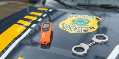 Após denúncia de direção perigosa, caminhoneiro embriagado é detido pela PRF em Rondônia Após denúncia de direção perigosa, caminhoneiro embriagado é detido pela PRF em Rondônia