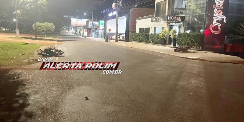 Colisão entre motos foi registrada nessa madrugada no Centro de Rolim de Moura Colisão entre motos foi registrada nessa madrugada no Centro de Rolim de Moura