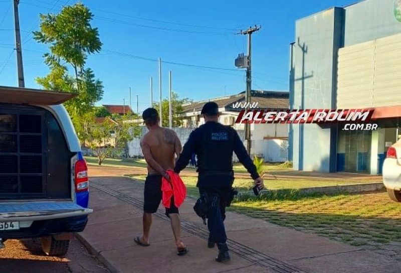 Foragido da Justiça, condenado a mais de 28 anos de prisão, foi recapturado pela Polícia Militar, em Rolim de Moura Foragido da Justiça, condenado a mais de 28 anos de prisão, foi recapturado pela Polícia Militar, em Rolim de Moura
