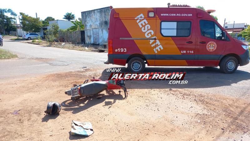 Grave acidente envolvendo duas motos foi registrado nessa tarde no Boa Esperança, em Rolim de Moura Grave acidente envolvendo duas motos foi registrado nessa tarde no Boa Esperança, em Rolim de Moura