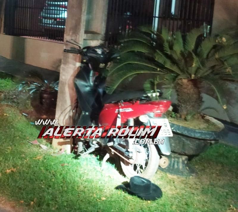Junho já registrou acidente de trânsito em Rolim de Moura; moto ficou presa em poste e condutor foi socorrido Junho já registrou acidente de trânsito em Rolim de Moura; moto ficou presa em poste e condutor foi socorrido